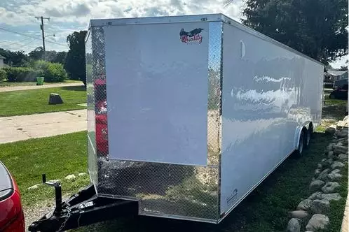 When an Enclosed Trailer Rental Makes Sense for Landscaping