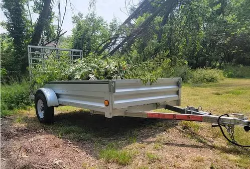 What You Can & Cannot Transport in a Utility Trailer