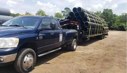 A Complete Guide to Heavy-Duty Flatbed Trailer Rental Towing