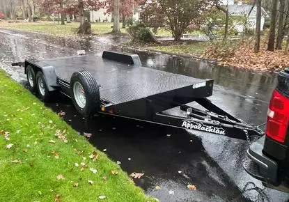 Car Trailer vs Tow Dolly: Which is the Better Option?