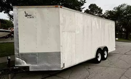 Benefits of an Enclosed Trailer Rental to Transport Your Car
