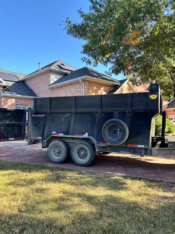 7' x 14' x 5'.5 Rawmaxx Dump Trailer