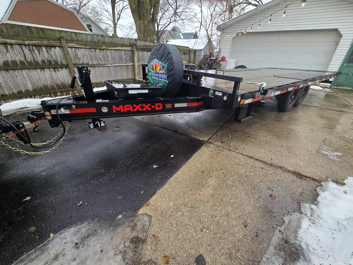 102" x 22' Flatbed Trailer