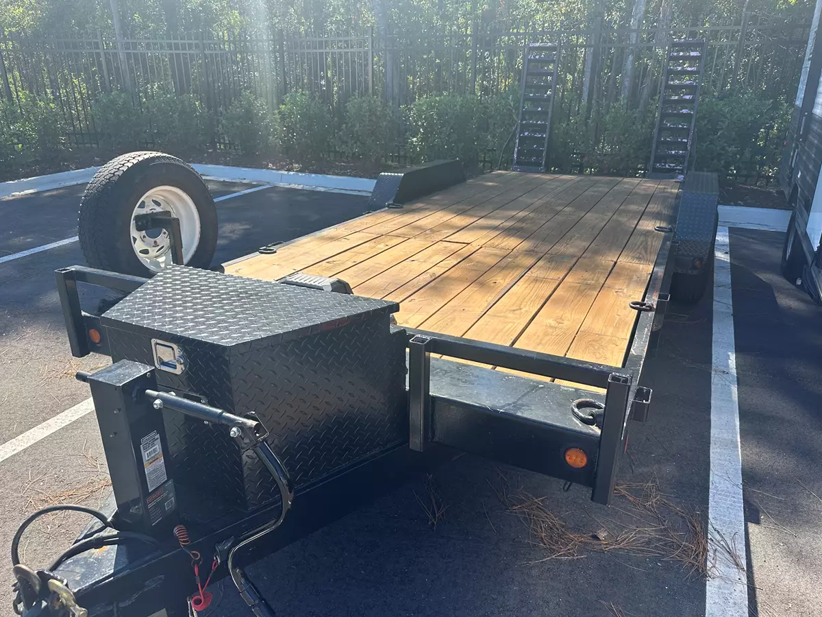 20’ Equipment Trailer / Car Hauler ( Winch ready)