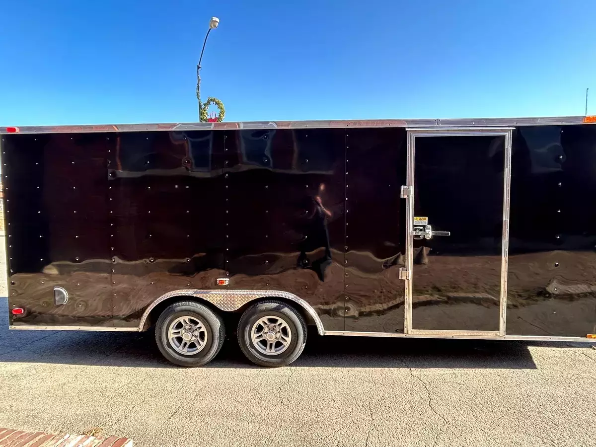 20' Enclosed Trailer