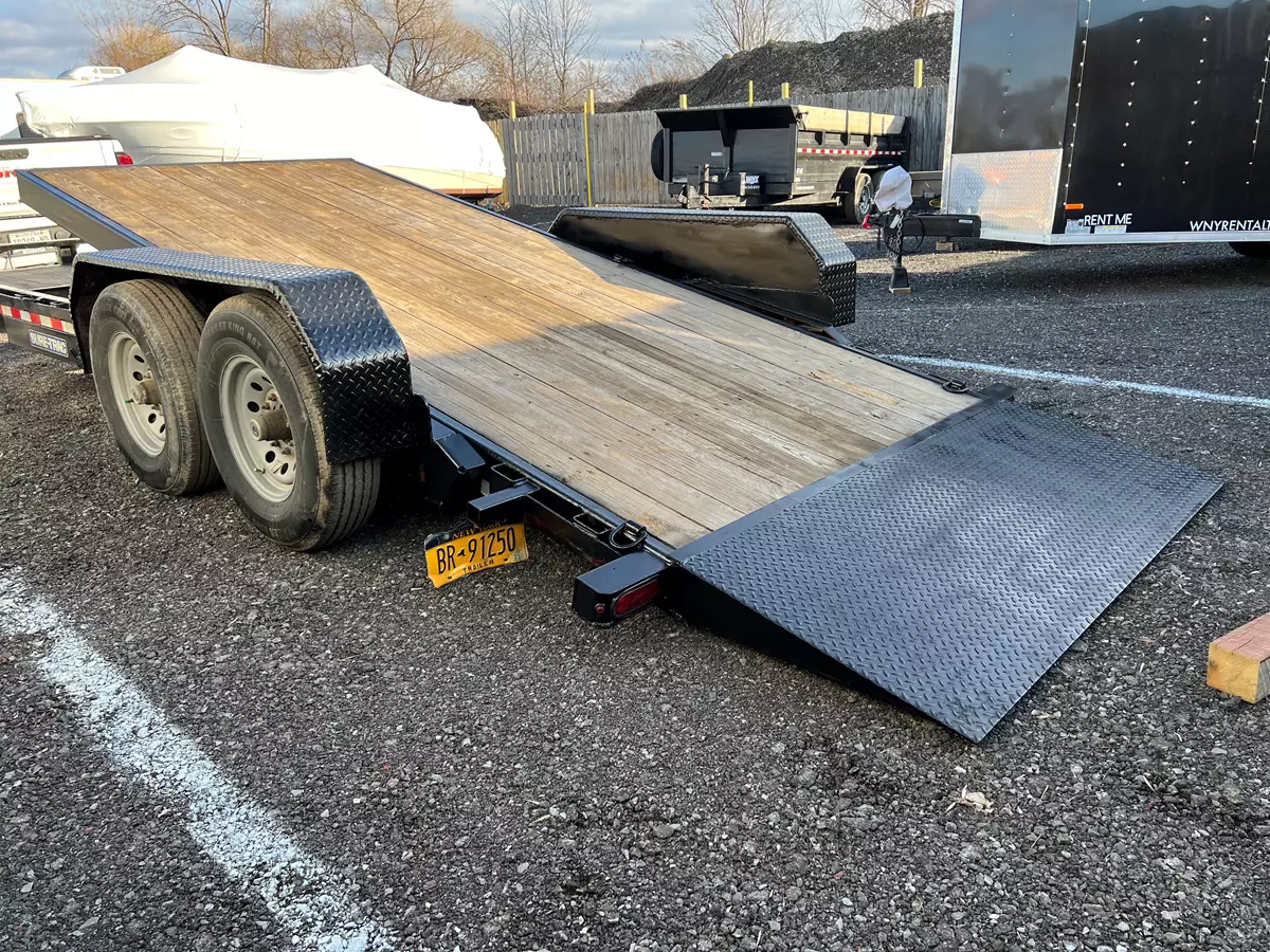 20’ Tilt Trailer 