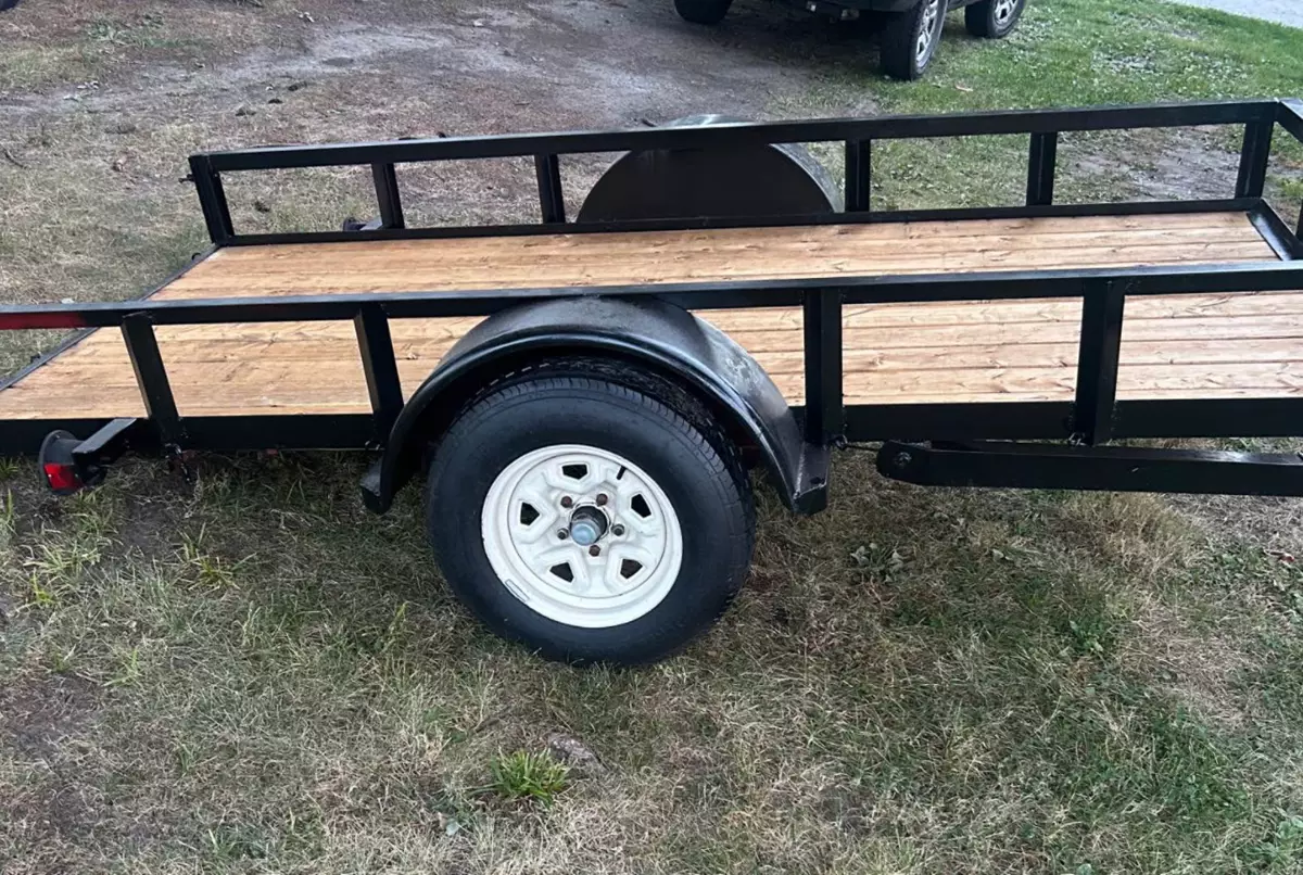 Des Moines Dump Trailer Rental - Tipping Utility 5' x 10' with Delivery