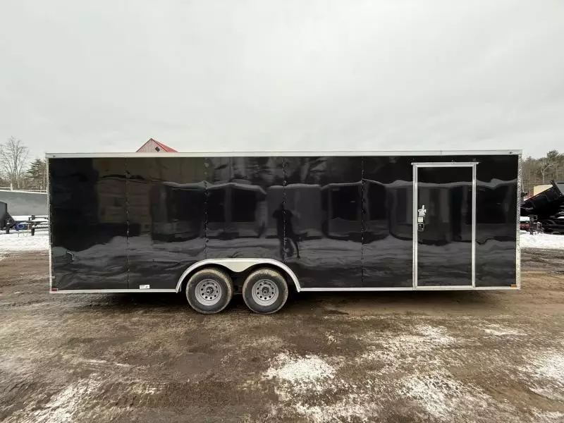 24’ Enclosed Trailer 10k GVWR