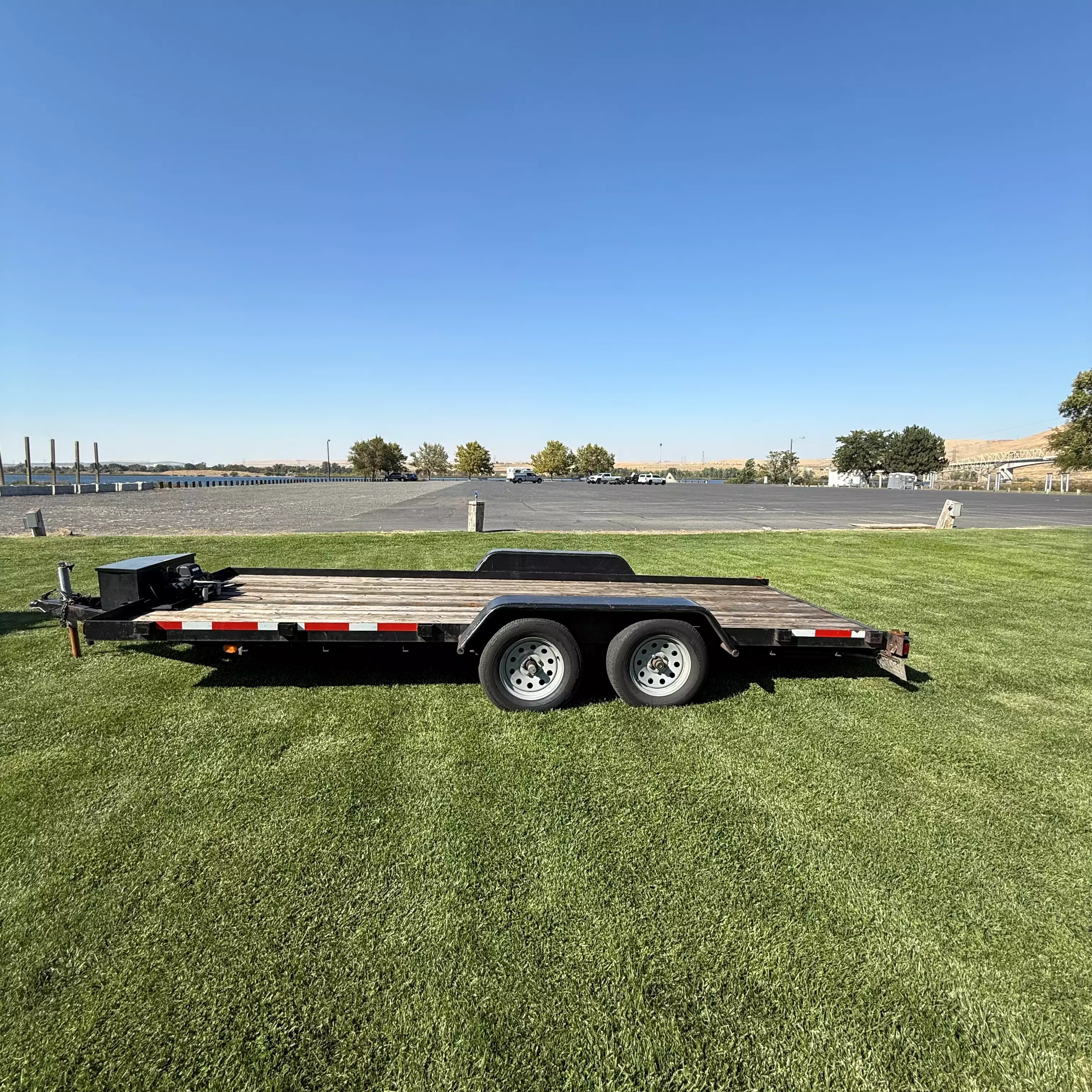 7' x 18' Car Hauler Trailer with Winch & Ramp