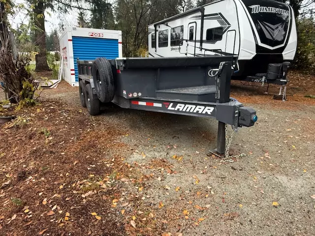 8' × 14' Lamar Dump Trailer