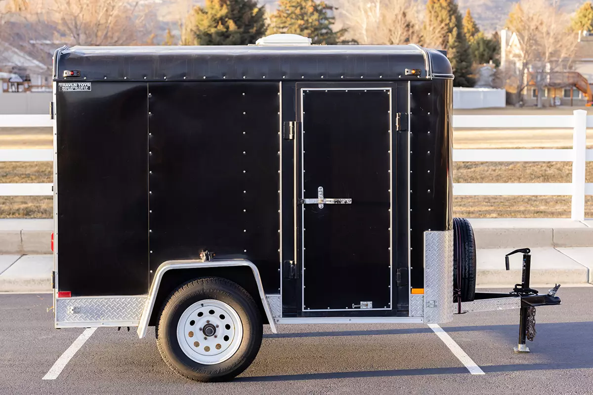 5' x 8' Enclosed Trailer – Easy to Tow – Perfect for Smaller Jobs & Smaller Vehicles