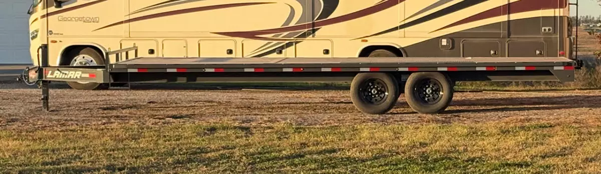 24ft Deckover Flatbed Trailer with Ramps