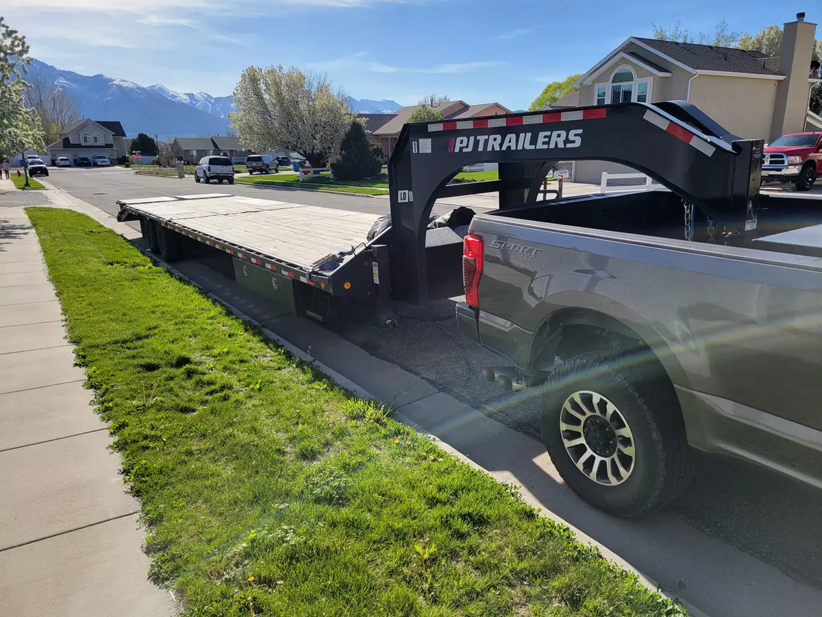 40' gooseneck flatbed trailer