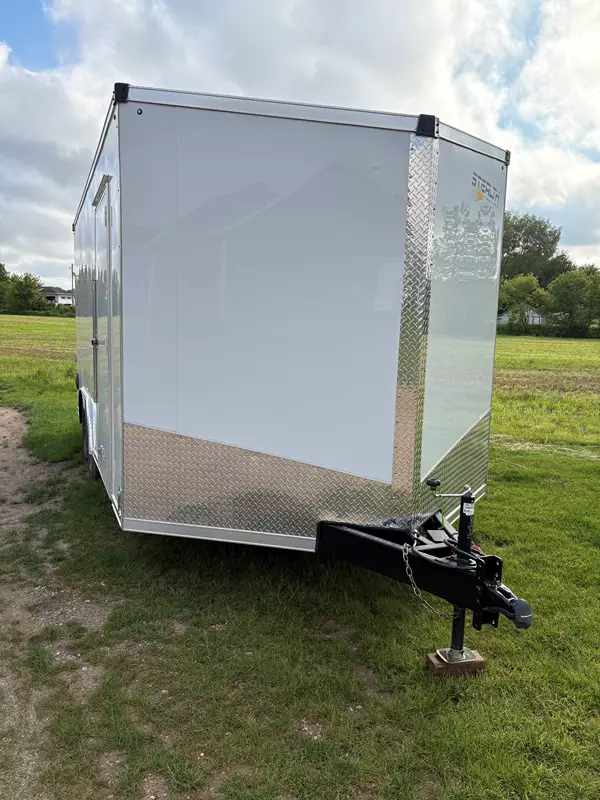 16' x 8.5' x 7' Enclosed Trailer