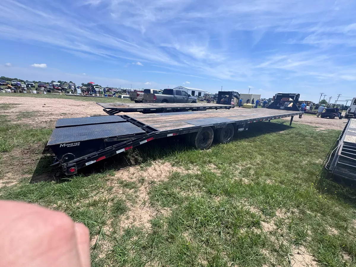 40' x 102" Flatbed Trailer