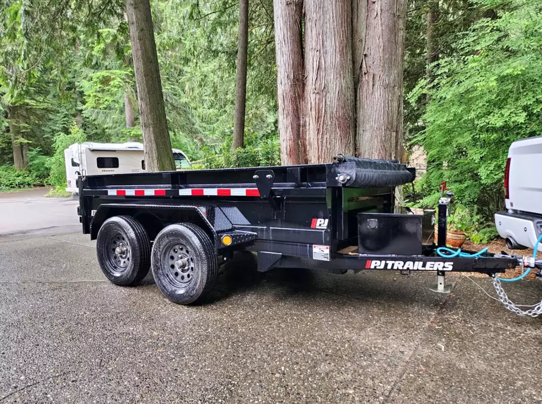 5' x 10' Hydraulic Dump Trailer 