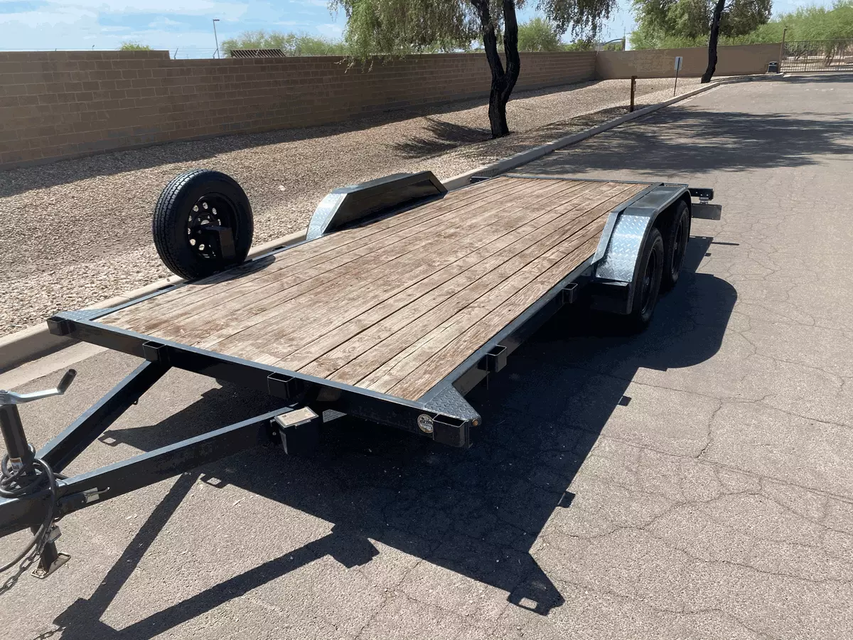 2021 16' Playcraft car hauler with brakes!