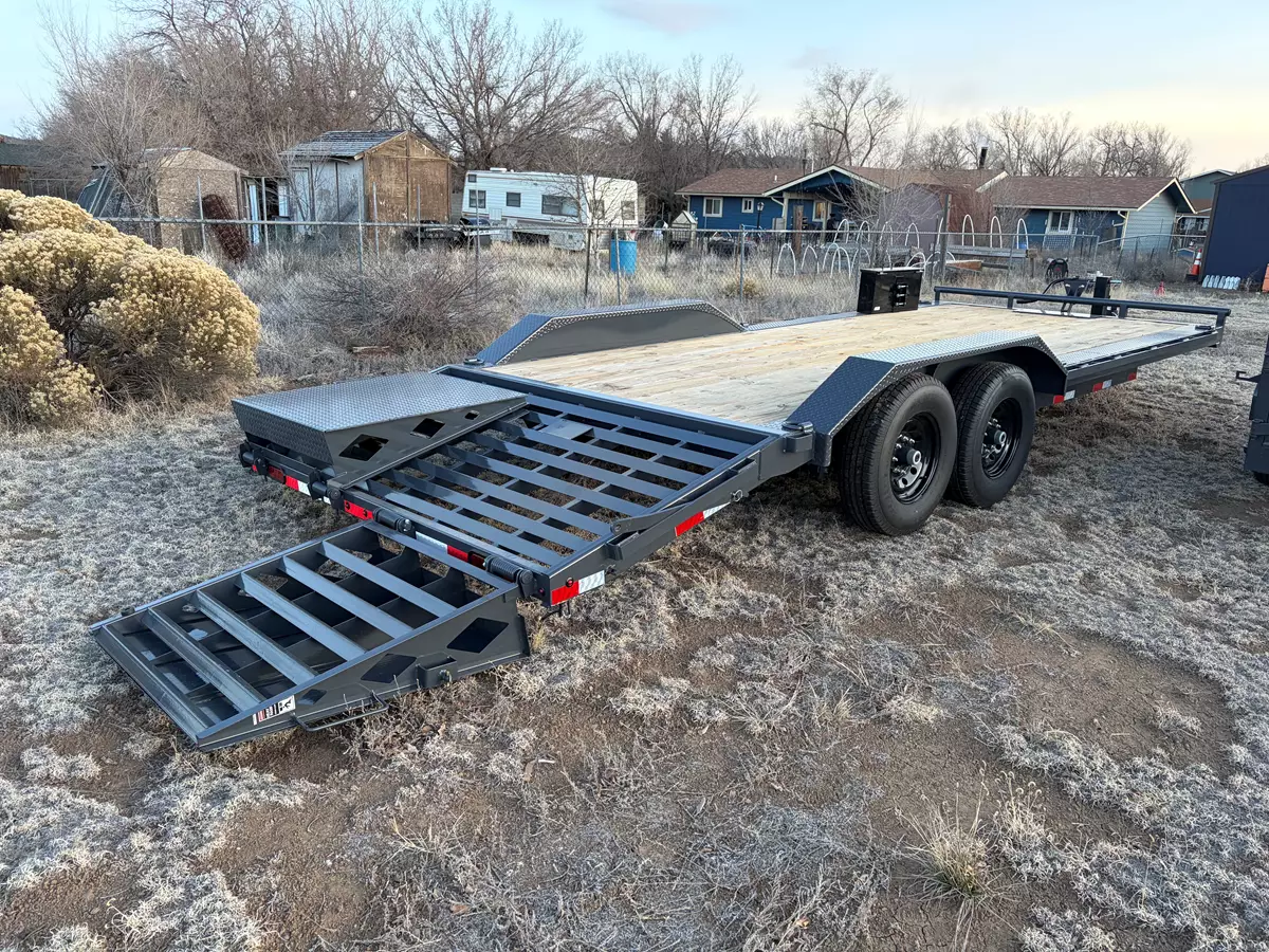 2026 Lamar 22' Wood Deck Car/Equipment Trailer