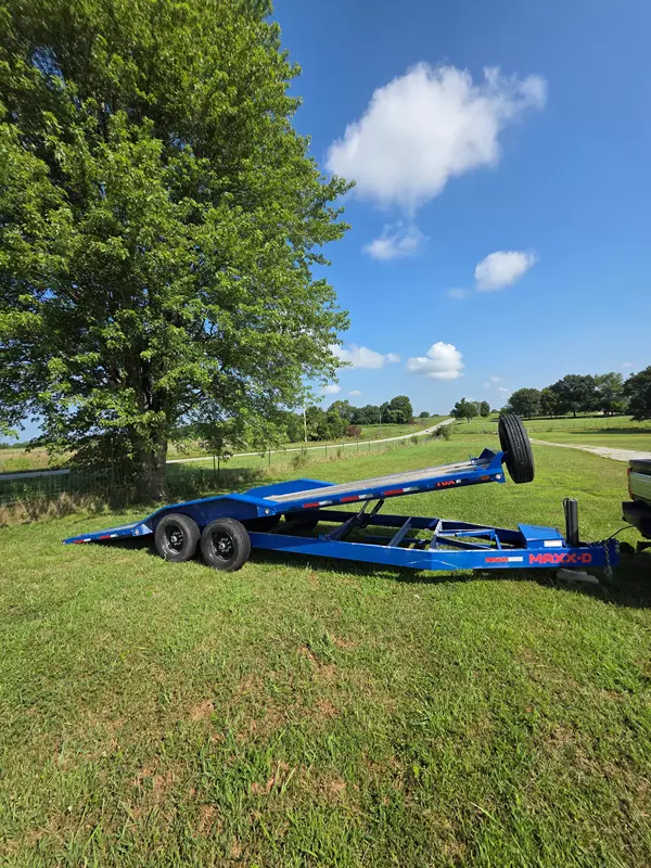 2023 Maxx D T8X 24ft Tilt Trailer