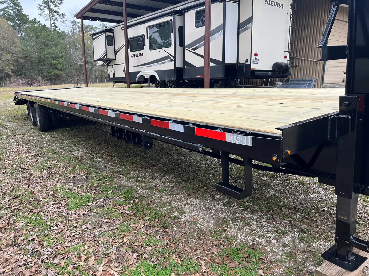 2025 Texas Pride 40ft trailer with mega ramps (CDL)