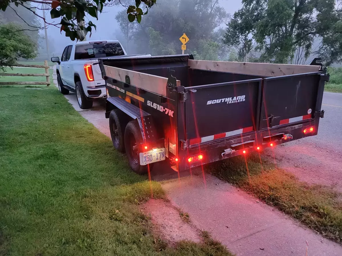6' x 10' Dump Trailer