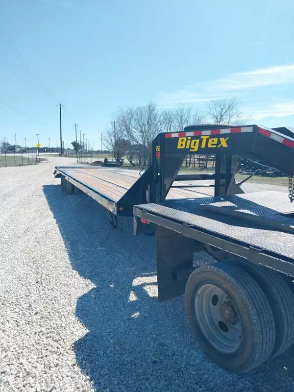 2023 Big Tex 25GN Gooseneck Tandem Dual 35+5' [25gn-35bk+5mr] Equipment Trailer w/Mega Ramps FOR RENT!!!