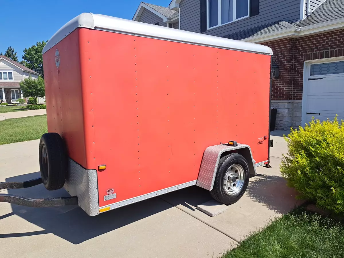 6' x 10' Enclosed Trailer