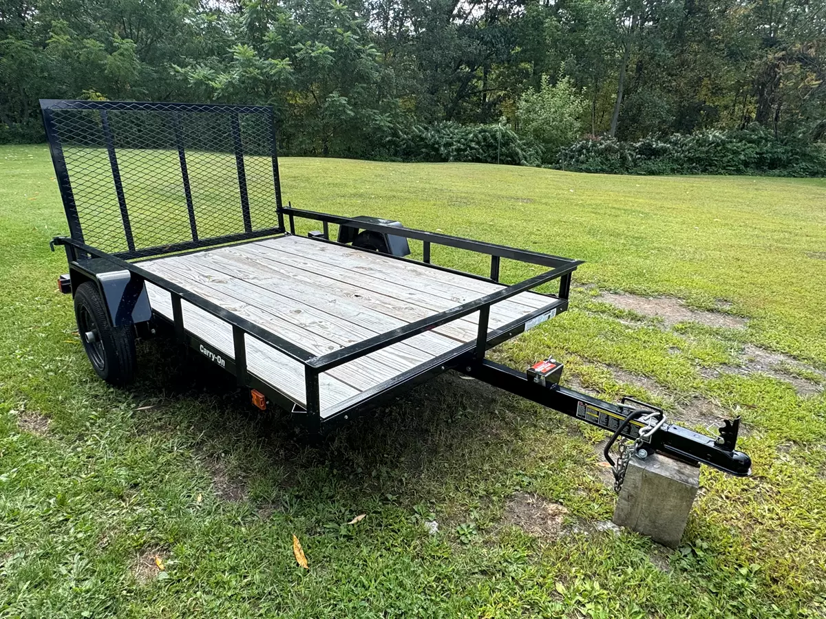 5’ x 8’ Utility Trailer with Folding Ramp