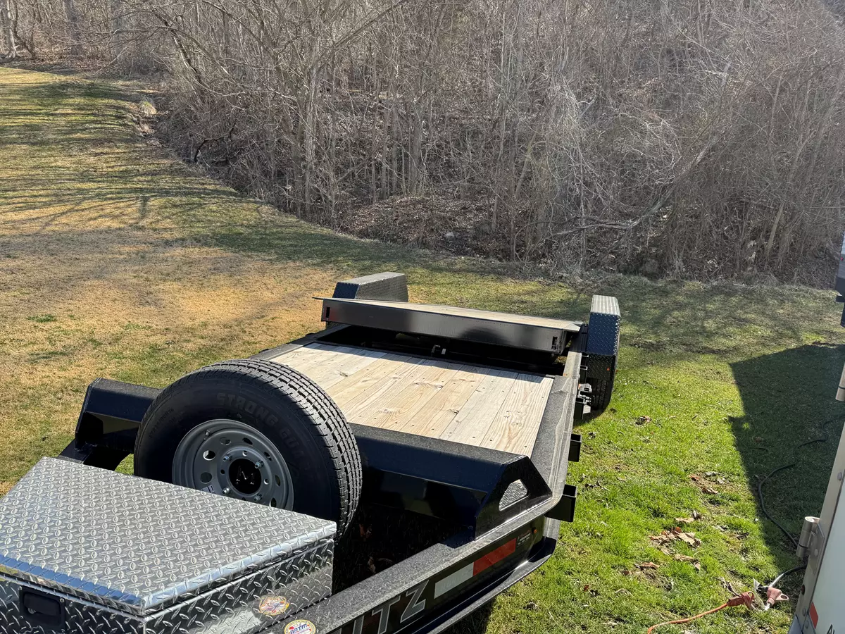 16'x 6' 14,000# tilt deck equipment trailer