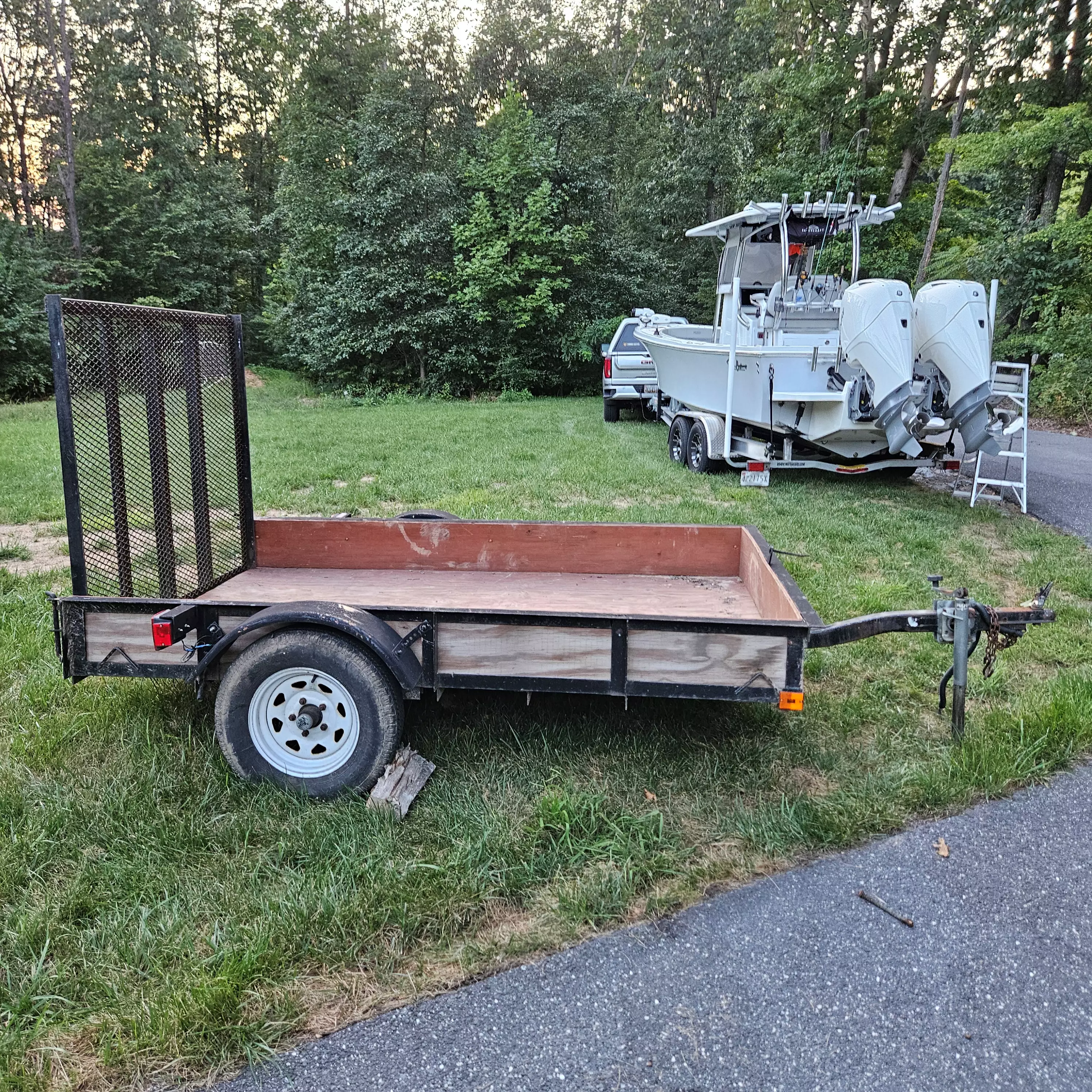 2000 premier 5x8 utility trailer