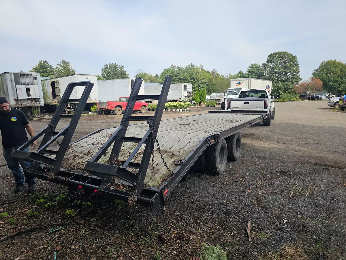 26ft 12-ton Flatbed Deckover Trailer with Dovetail and Ramps HD Equipment 