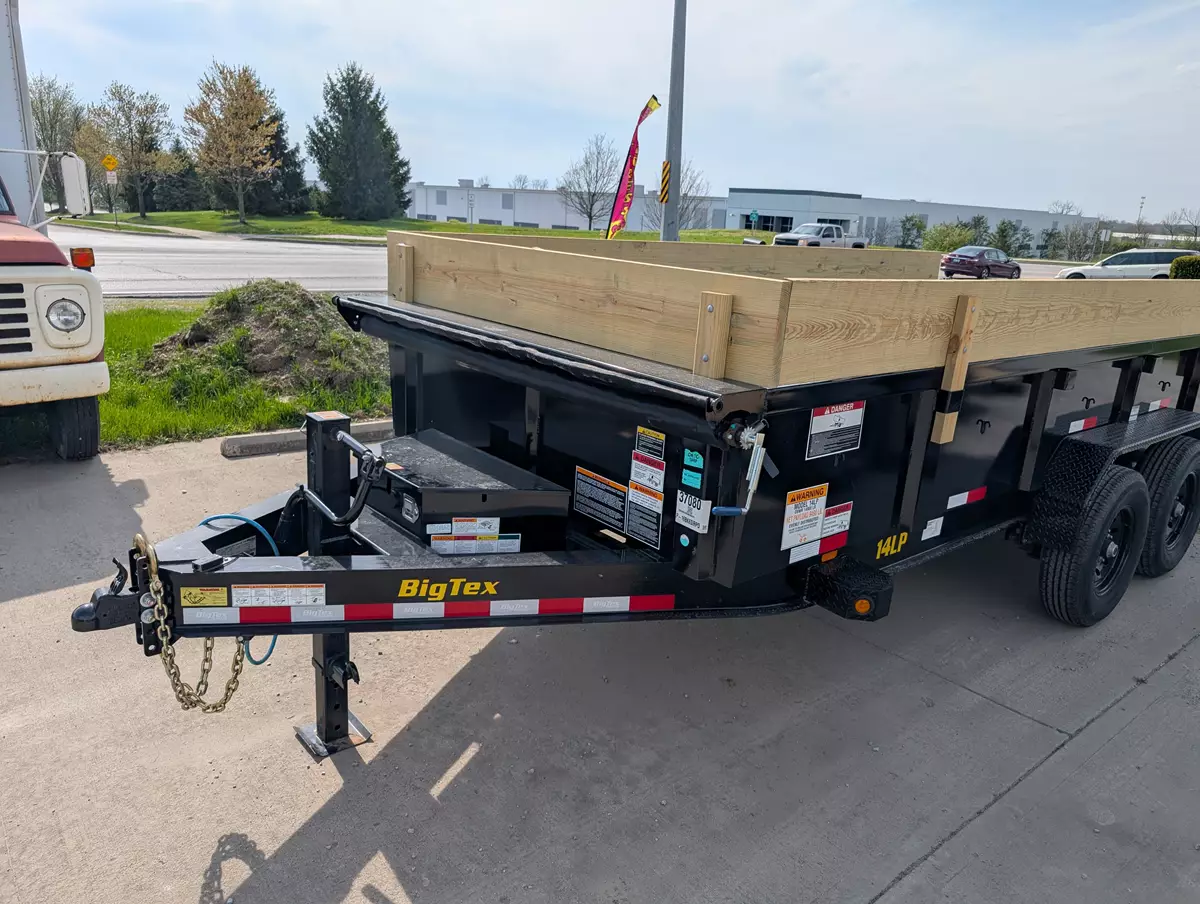 BigTex 16' Dump Trailer 12 cubic yards
