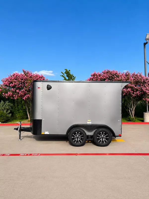 7' x 12' x 6' Enclosed Trailer