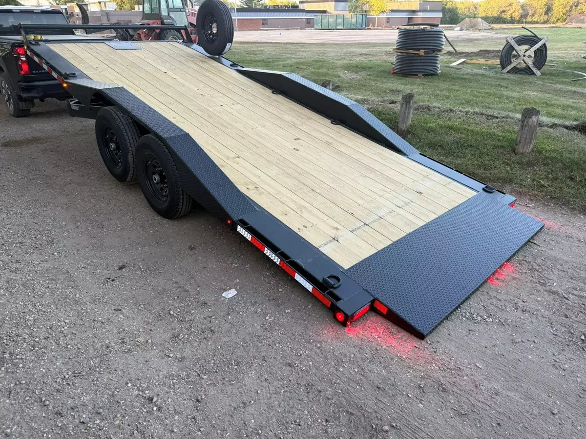 20’ Electric Tilt Deck Trailer – No Ramps – Saskatoon