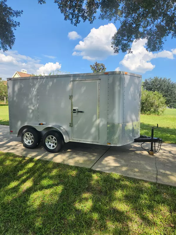 7x12 enclosed
