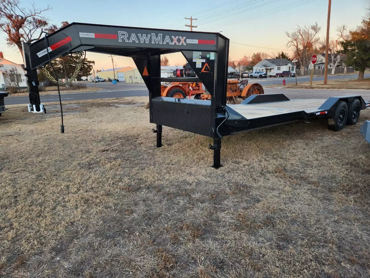 Gooseneck tilt trailer 24' x 102"