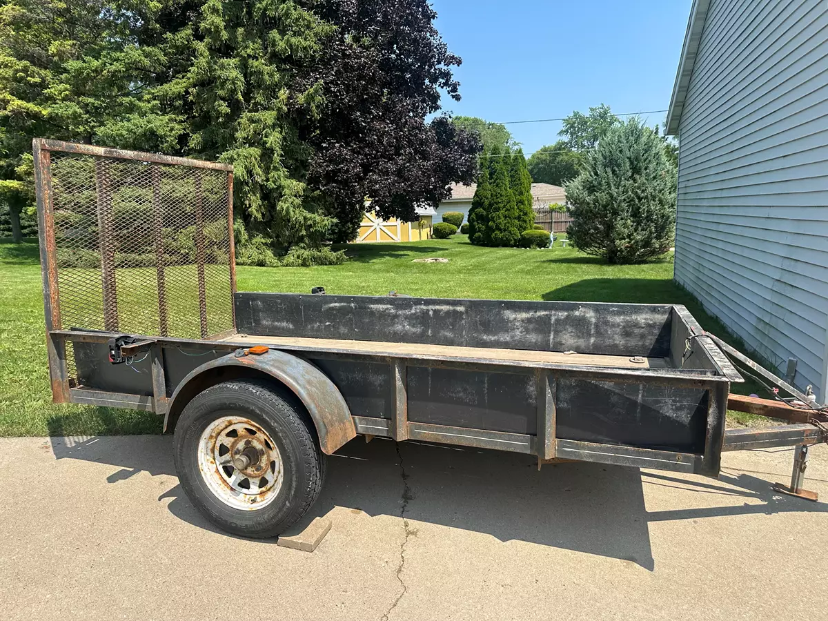 Utility Trailer 6' x 10'