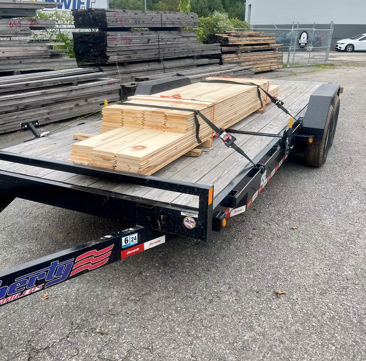22’ Equipment trailer (tilt)