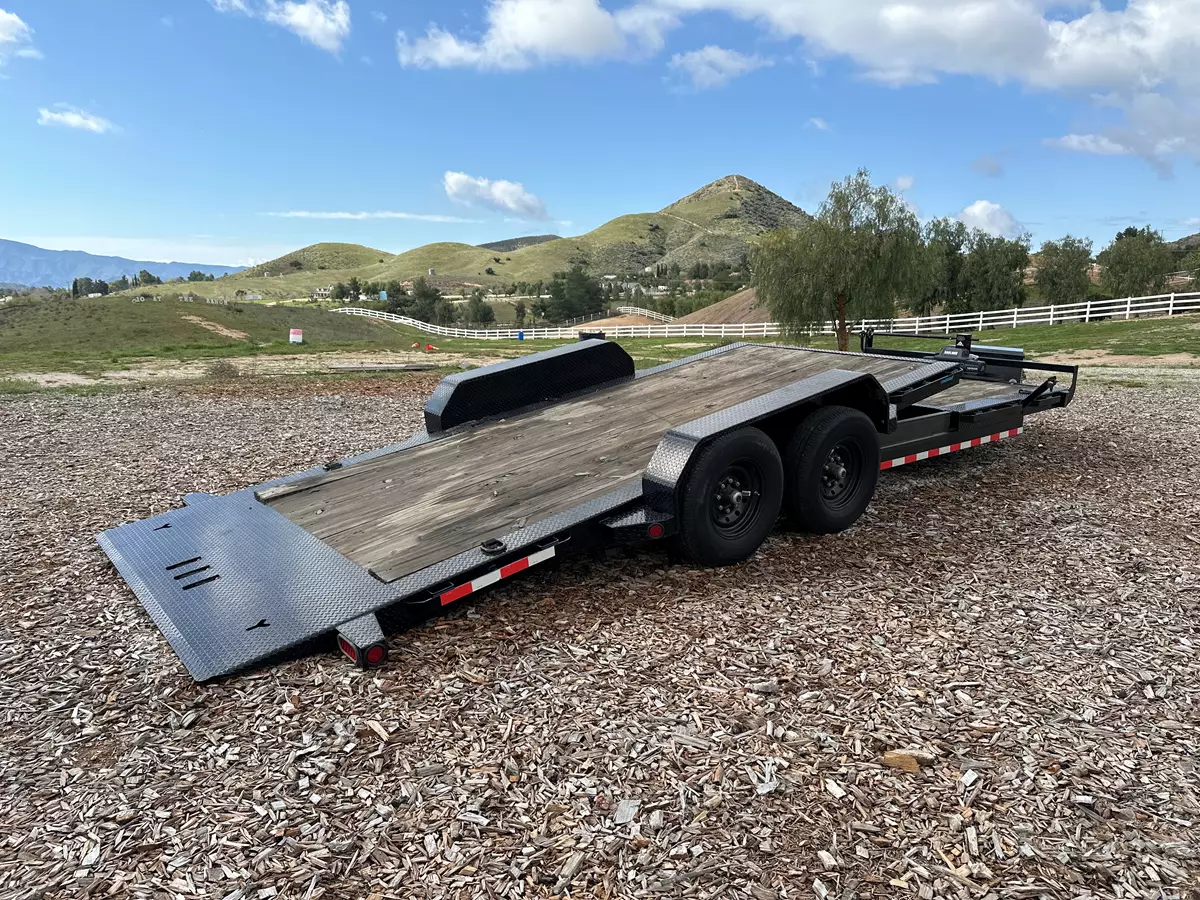 2022 IRON BULL 8' x 22' Tilt Deck Trailer