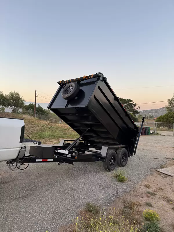 14-Yard Dump Trailer