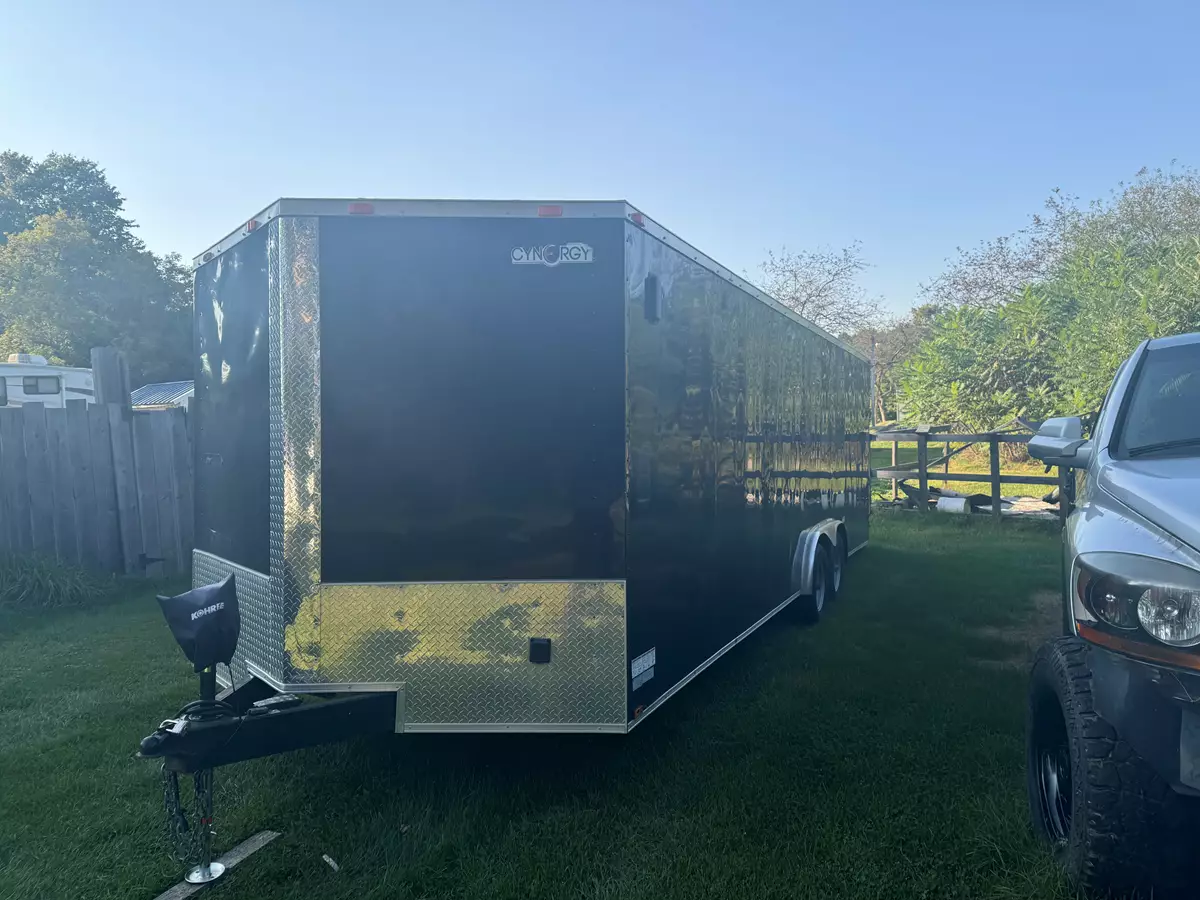 24' Enclosed trailer