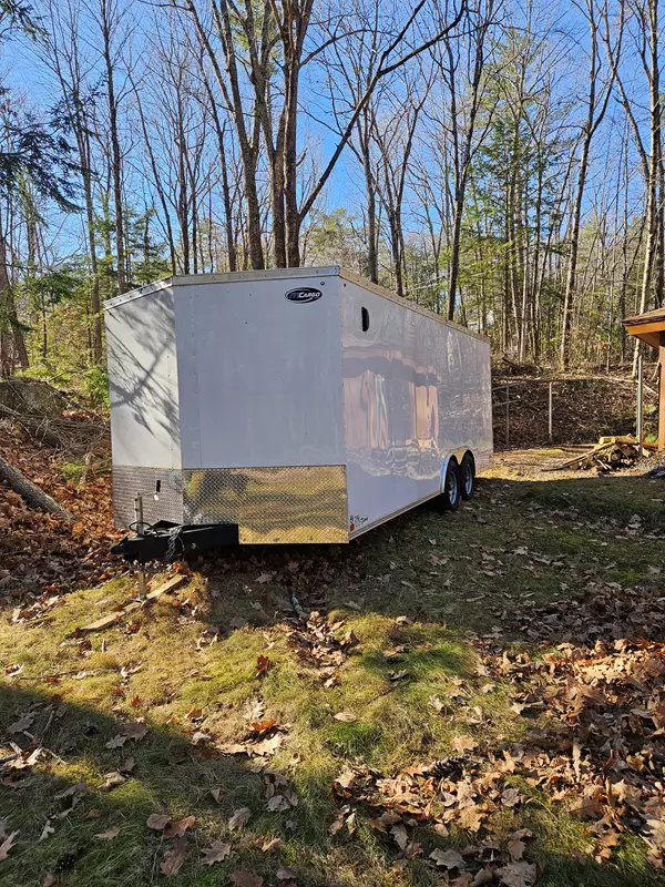 Enclosed 8'.5 x 20' Trailer