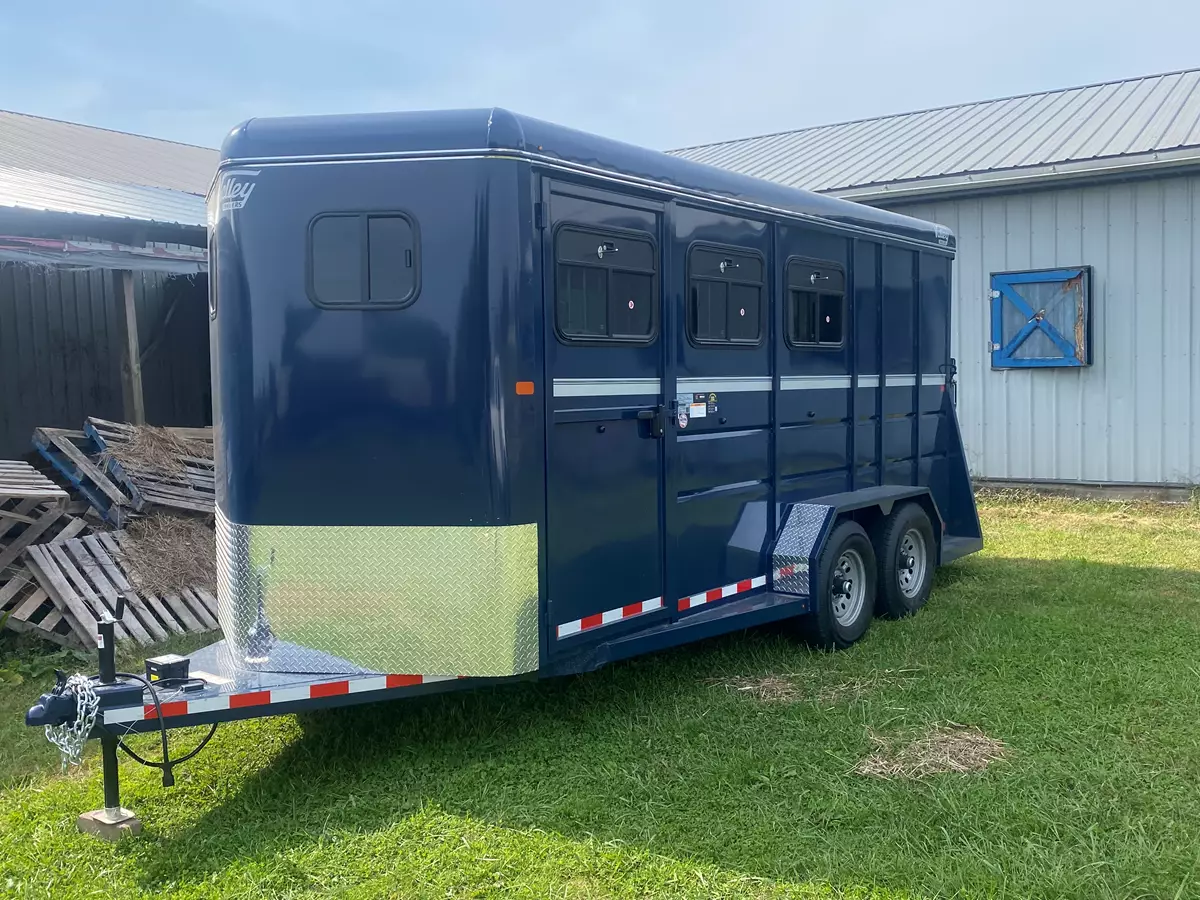 3 Horse Trailer