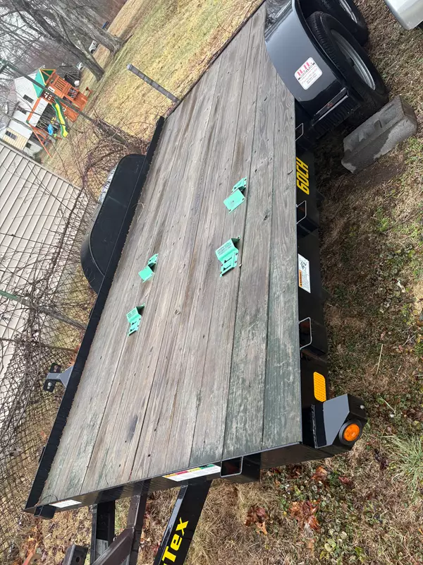 83”X14’ Car trailer