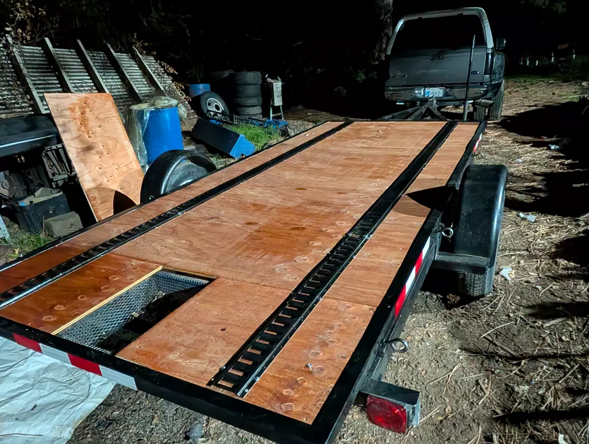 14' x 6' Flatbed Utility Trailer
