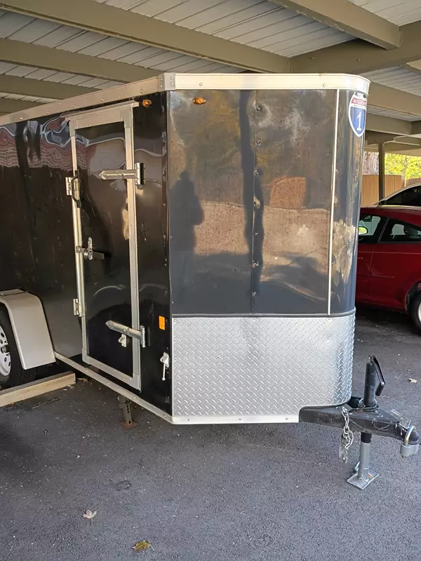  5' x 10' Enclosed Trailer