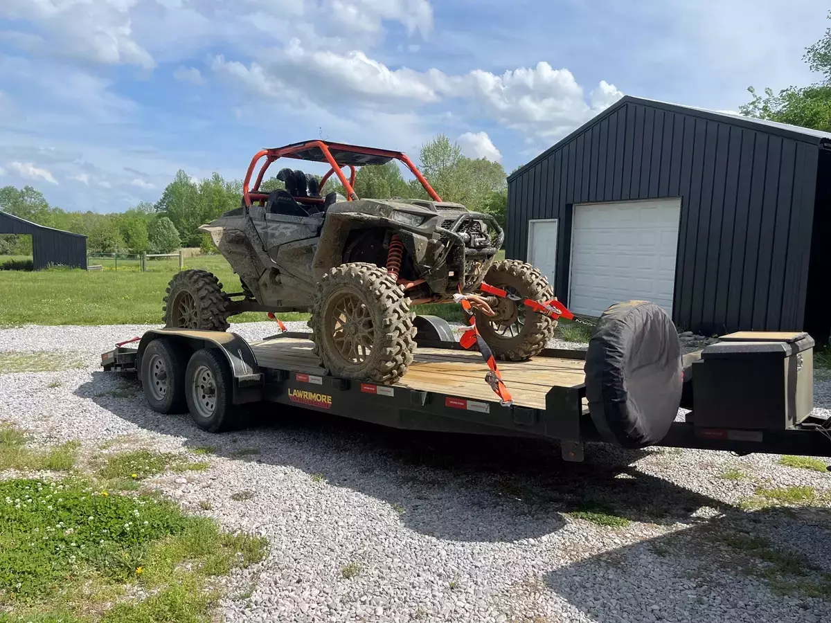 20’ Car Hauler Trailer with Winch