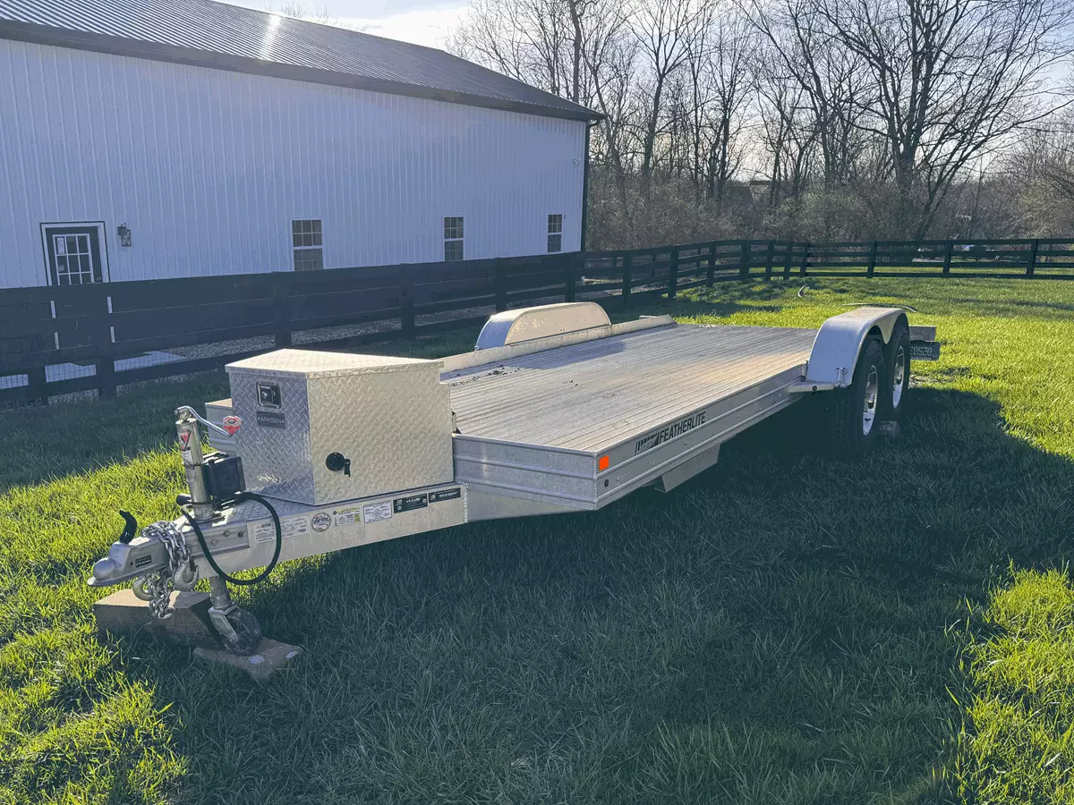 17.5ft Featherlite Car Hauler Trailer