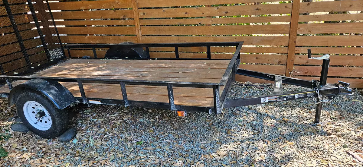 2022 10' Utility Trailer 