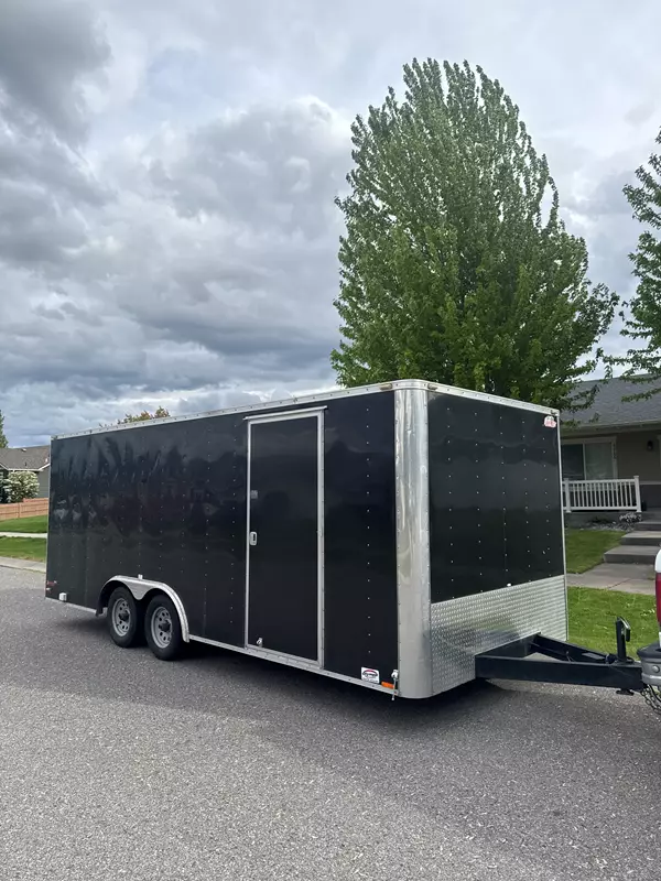 20' x 8' Enclosed Car Hauler Trailer